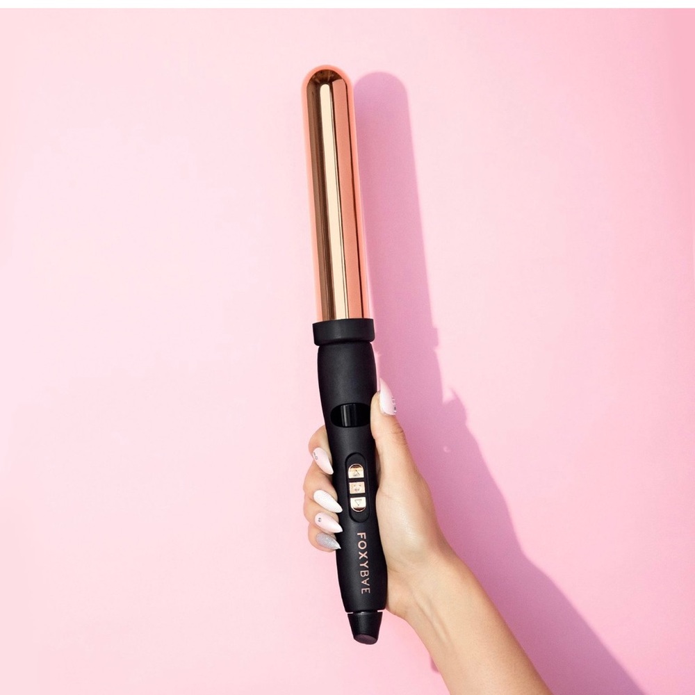 Foxybae rose gold 25mm curling wand